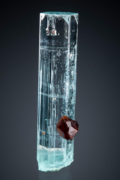 SPESSARTINE on BERYL var. Aquamarine